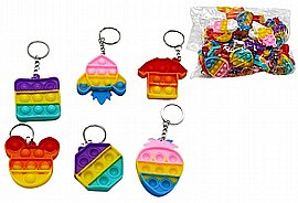 6 מחזיקי מפתחות + עט לחגורה 6 מחזיקי מפתחות + עט לחגורה