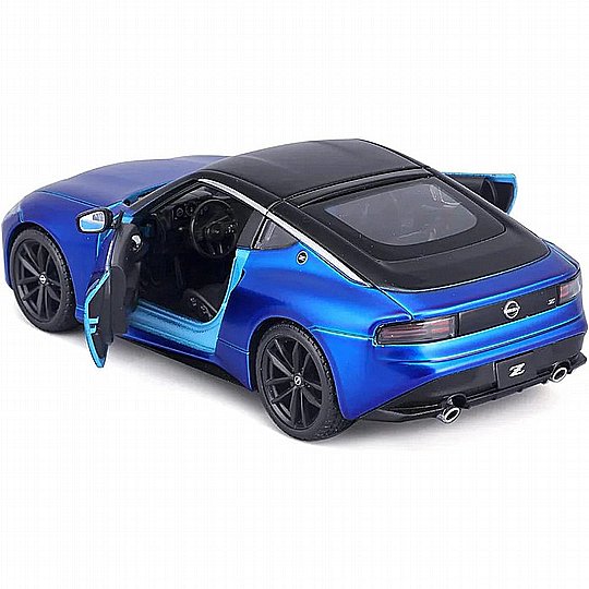 ������ 1:24 ���� 2023 Z ���� �� �� ����