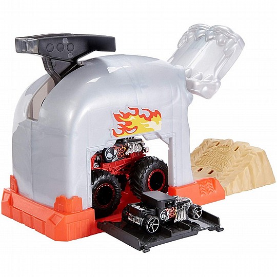 ��� ����� ���� ����� ����� ����� MONSTER TRUCKS
