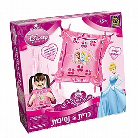 כרית עם נסיכות כרית עם נסיכות