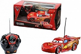 מכונית שלט דיסני LIGHTNUNG MCQUEEN 1:24 מכונית שלט דיסני LIGHTNUNG MCQUEEN 1:24