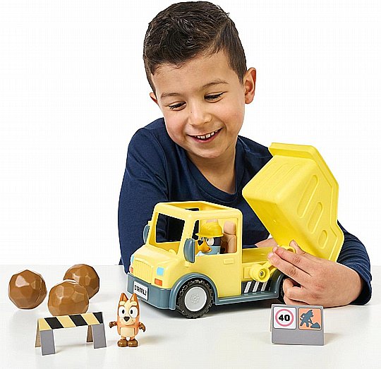 ����� ���� �� ����� Moose Toys